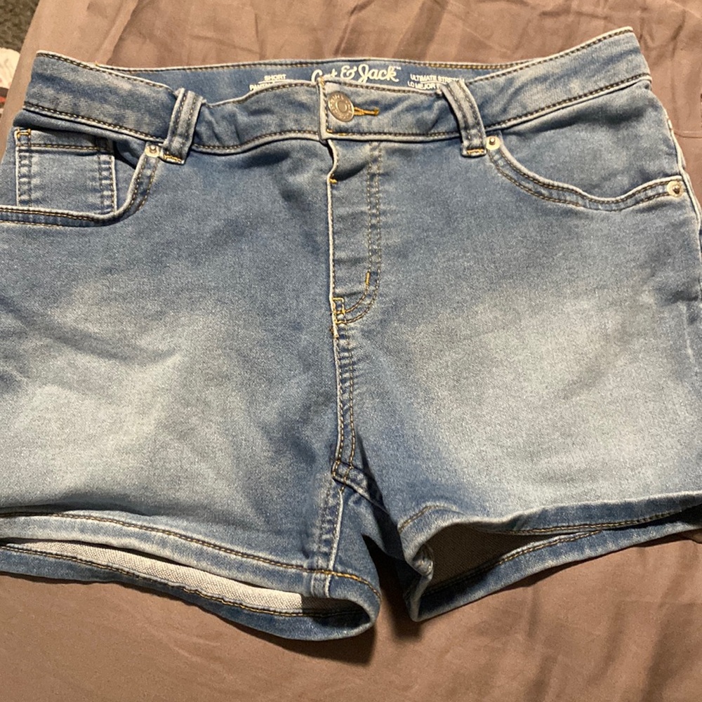 Hardly worn cat and Jack jean shorts